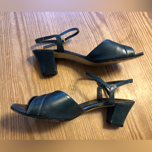 Amalfi green ladies leather sandals size 6. Made in Italy. - Picture 5 of 11